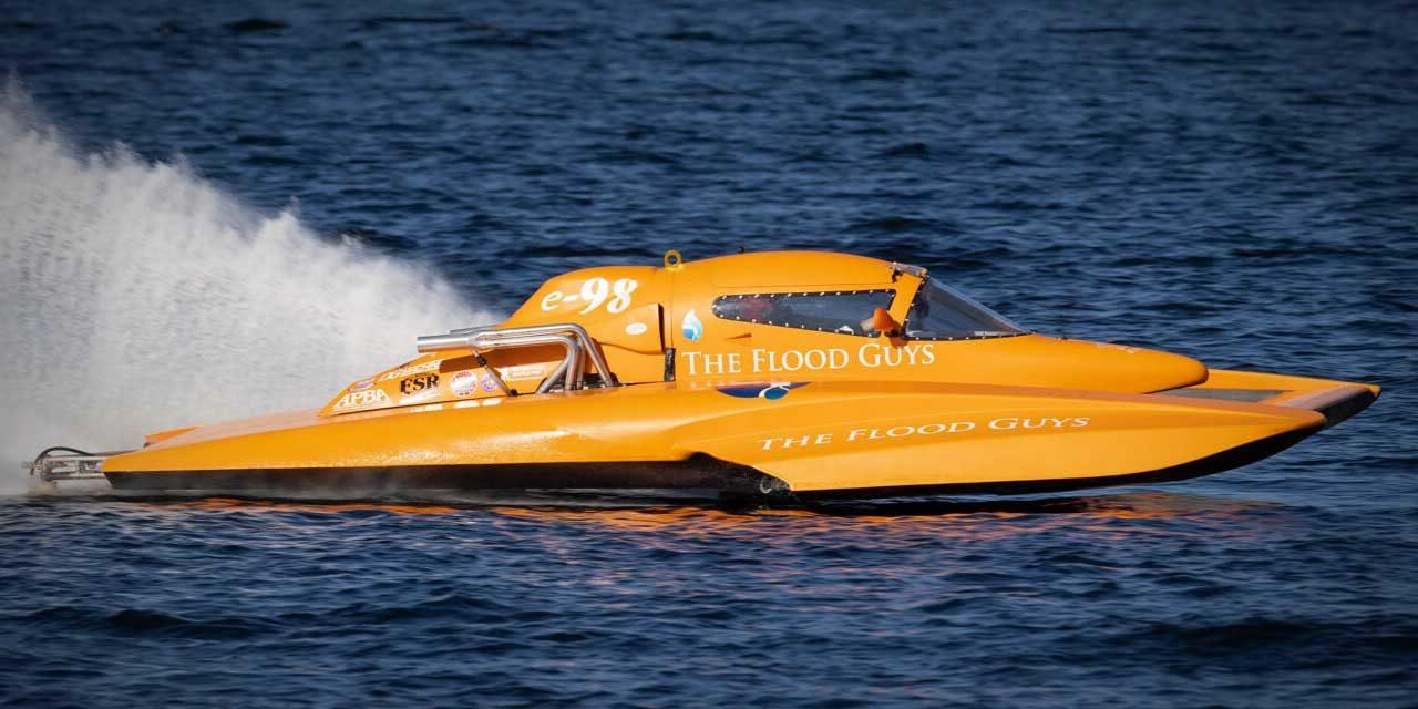 Steve Huff Motorsports e350 hydroplane wins Summer Nationals Championship