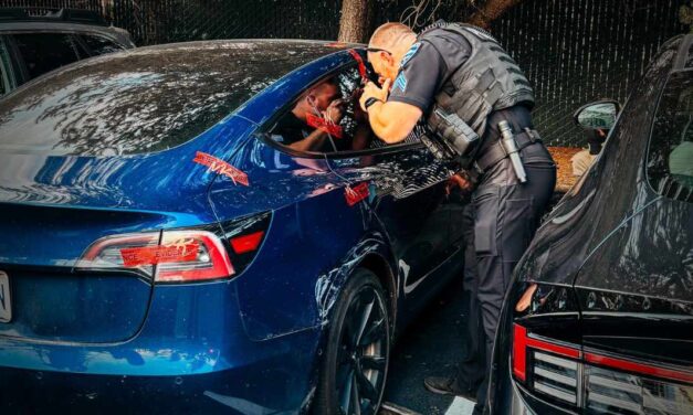 Tukwila Police arrest out-of-state fugitive on firearm assault warrant