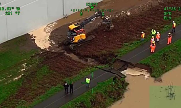 VIDEO: Evacuation ordered in Tukwila area Monday after Desimone Levee breach